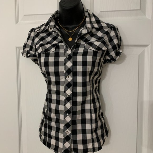Ambiance Apparel Women´s Plaid Button Dow Shirt, Size M - Picture 15 of 15